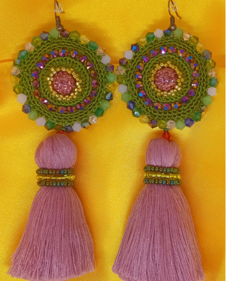 Háčkované  dizajnové náušnice "Lotosový zázrak"